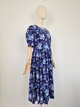 Load image into Gallery viewer, Vintage 80s Laura Ashley puff sleeves dress

