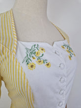 Load image into Gallery viewer, Vintage Austrian sunflower dress
