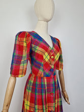 Load image into Gallery viewer, Vintage Austrian rainbow linen dress
