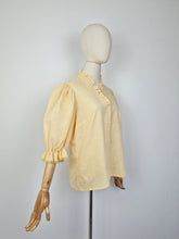 Load image into Gallery viewer, Vintage canary yellow puff sleeves blouse
