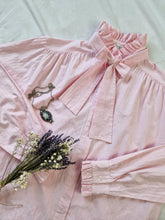 Load image into Gallery viewer, Vintage pink pie crust blouse
