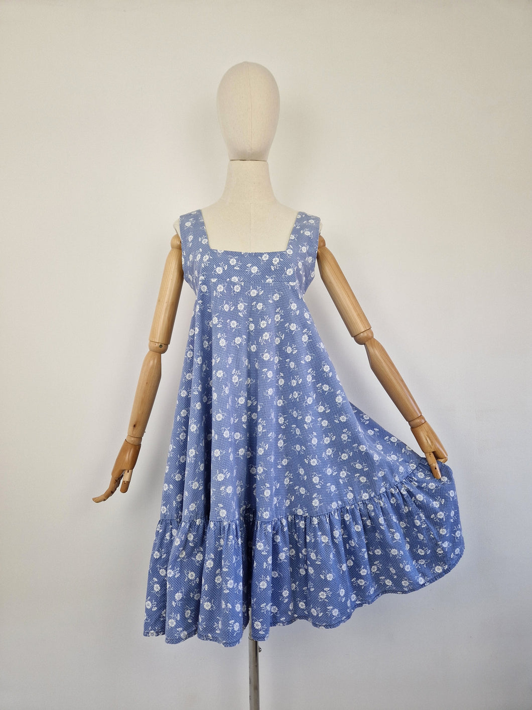 Vintage 70s Laura Ashley pinafore dress