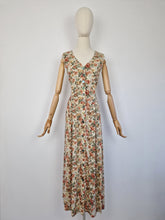 Load image into Gallery viewer, Vintage floral pinafore dress
