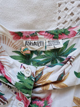 Load image into Gallery viewer, Vintage Hawaiian theme sundress

