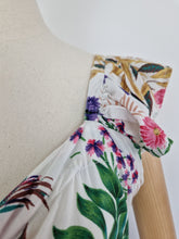 Load image into Gallery viewer, Vintage Hawaiian theme sundress
