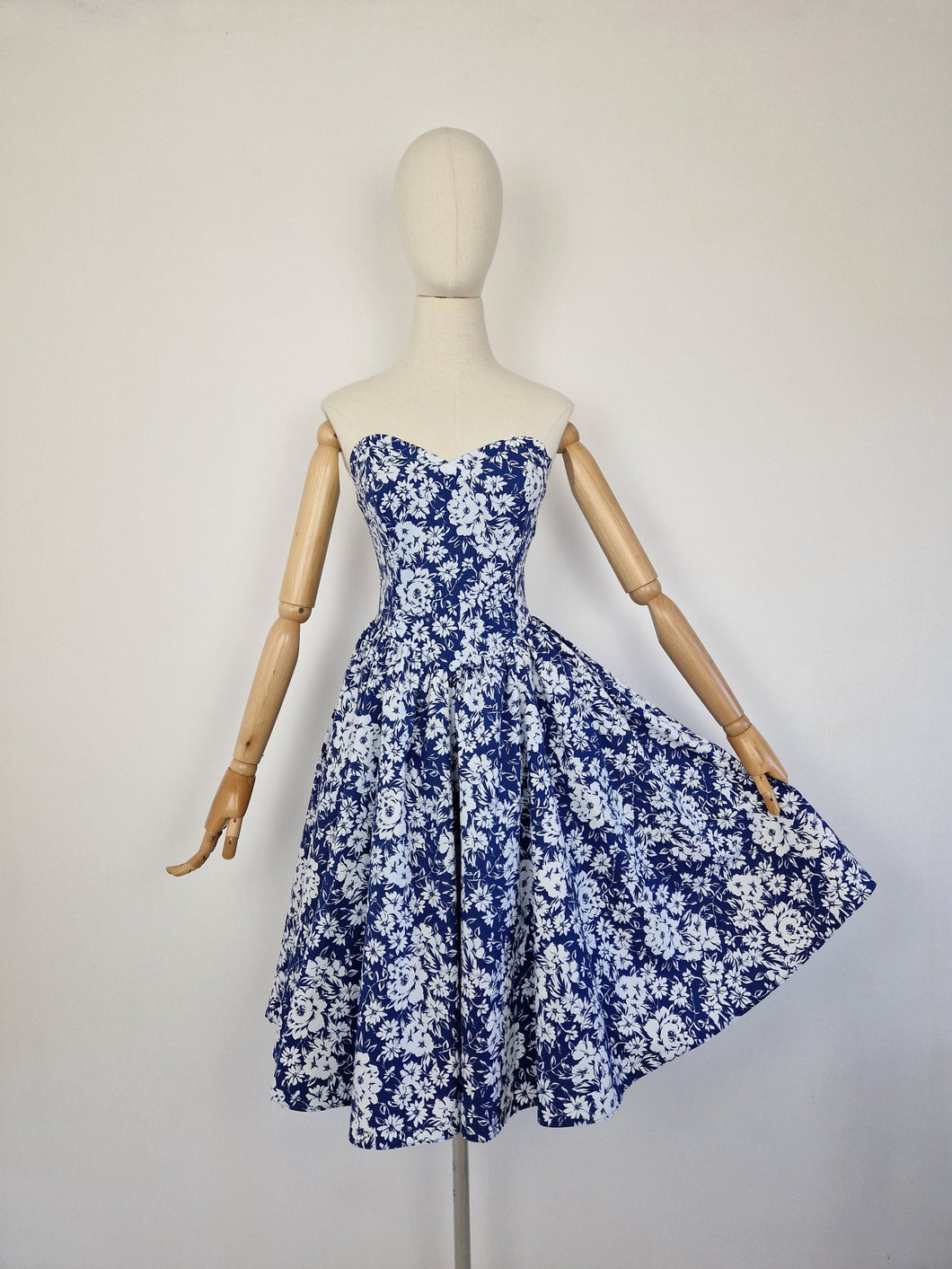 Vintage 80s Laura Ashley rockabilly dress