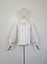Load image into Gallery viewer, Vintage 80s Austrian crochet lace blouse
