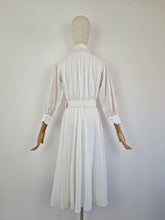 Load image into Gallery viewer, Vintage 80s white cotton dress
