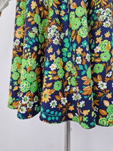 Load image into Gallery viewer, Vintage 70s bright green skirt
