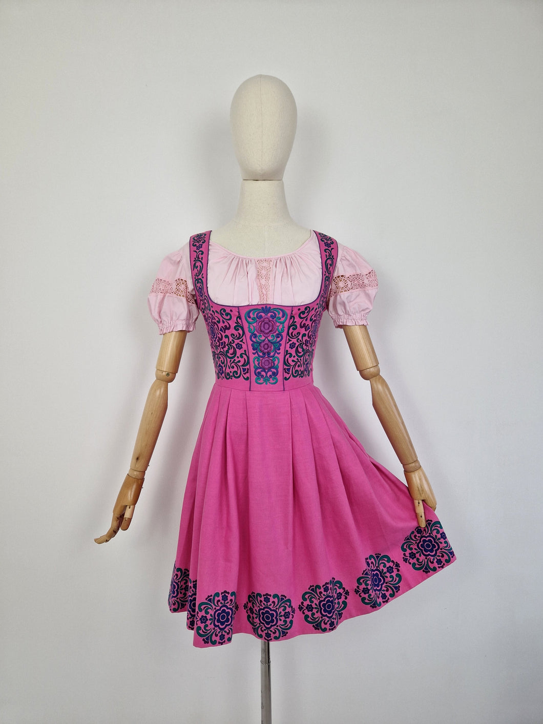 Vintage 70s bubblegum pink dirndl dress
