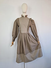 Load image into Gallery viewer, Vintage 80s prairie cotton dress
