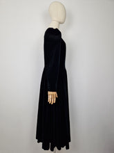 Load image into Gallery viewer, Vintage 80s Laura Ashley gothic velvet dress
