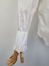Load image into Gallery viewer, Vintage 80s white cotton blouse
