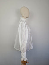 Load image into Gallery viewer, Vintage 80s white cotton blouse
