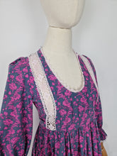 Load image into Gallery viewer, Vintage 70s Laura Ashley pink and green prairie dress
