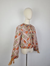 Load image into Gallery viewer, Vintage quilted jacket with a pouch bag
