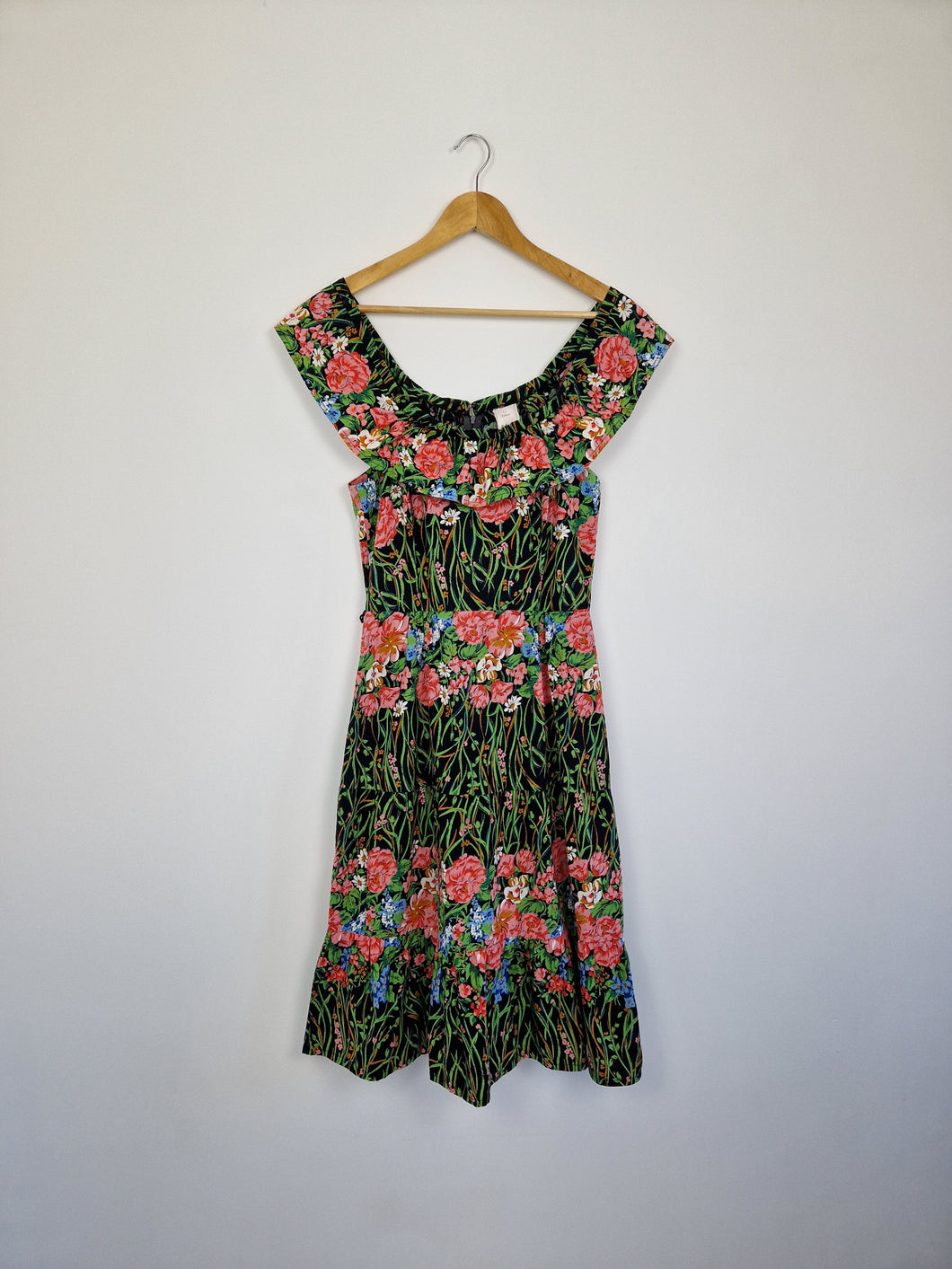 Vintage 80s floral ruffle dress