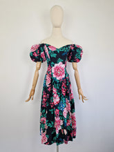 Load image into Gallery viewer, Vintage 90s puff sleeve dress
