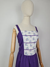 Load image into Gallery viewer, Vintage purple sundress
