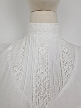 Load image into Gallery viewer, Vintage 70s off white cotton blouse
