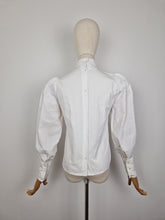 Load image into Gallery viewer, Vintage 70s off white cotton blouse
