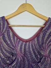 Load image into Gallery viewer, Vintage 70s glittery top
