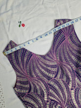 Load image into Gallery viewer, Vintage 70s glittery top
