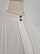 Load image into Gallery viewer, Vintage puff sleeve cotton blouse
