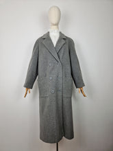 Load image into Gallery viewer, Vintage cashmere and wool coat
