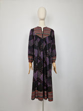 Load image into Gallery viewer, Vintage bohemian smock dress
