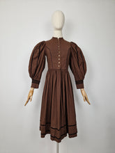 Load image into Gallery viewer, Vintage Austrian puff sleeve cotton dress

