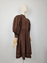 Load image into Gallery viewer, Vintage Austrian puff sleeve cotton dress
