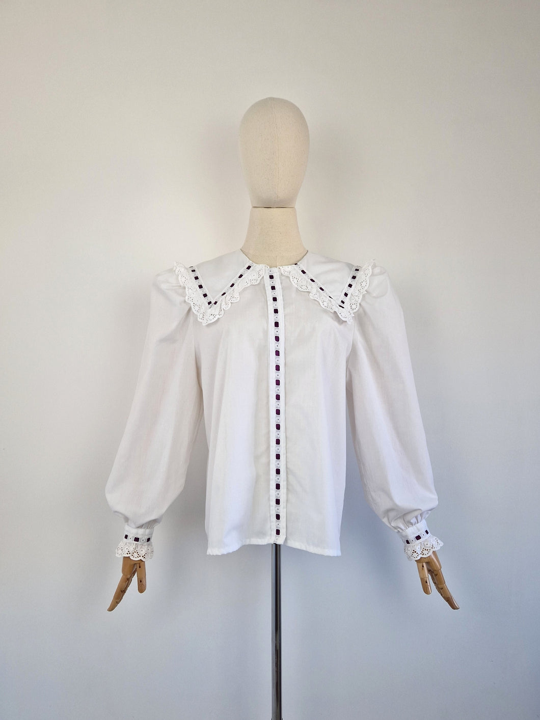Vintage statement collar cotton blouse