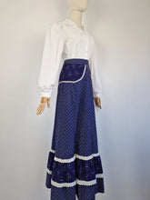 Load image into Gallery viewer, Vintage 70s maxi skirt
