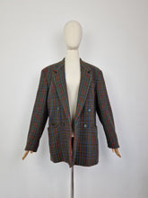 Load image into Gallery viewer, Vintage men’s wool blazer
