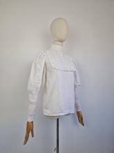 Load image into Gallery viewer, Vintage 70s Laura Asley prairie cotton blouse

