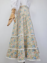Load image into Gallery viewer, Vintage 70s prairie ditsy skirt
