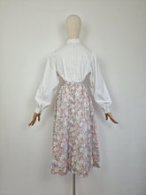 Load image into Gallery viewer, Vintage pastel floral skirt
