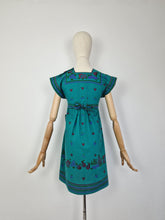 Load image into Gallery viewer, Vintage mini dress / tunic
