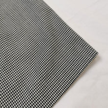 Load image into Gallery viewer, Vintage houndstooth pencil skirt
