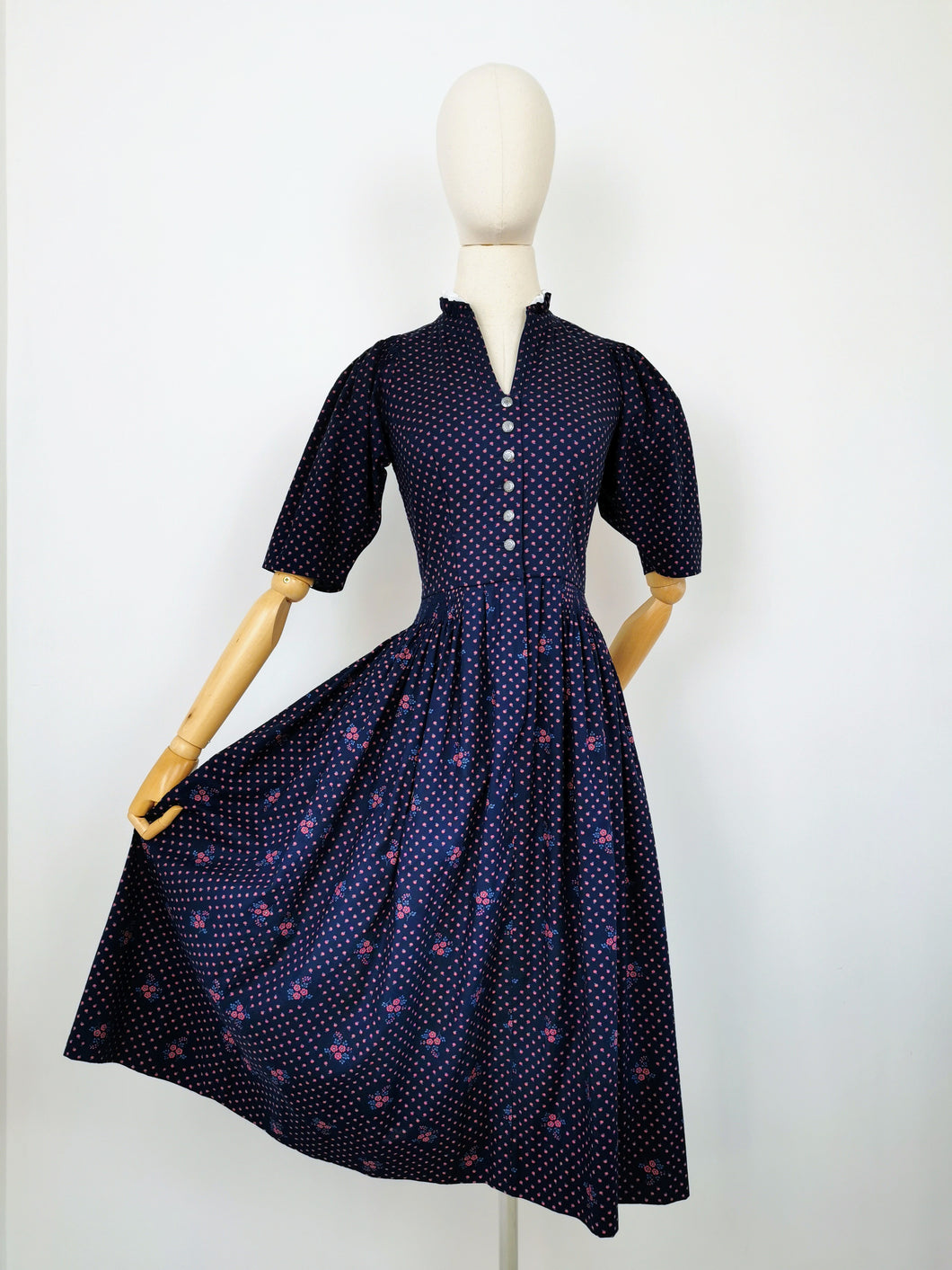 Vintage 80s puff sleeves dirndl dress