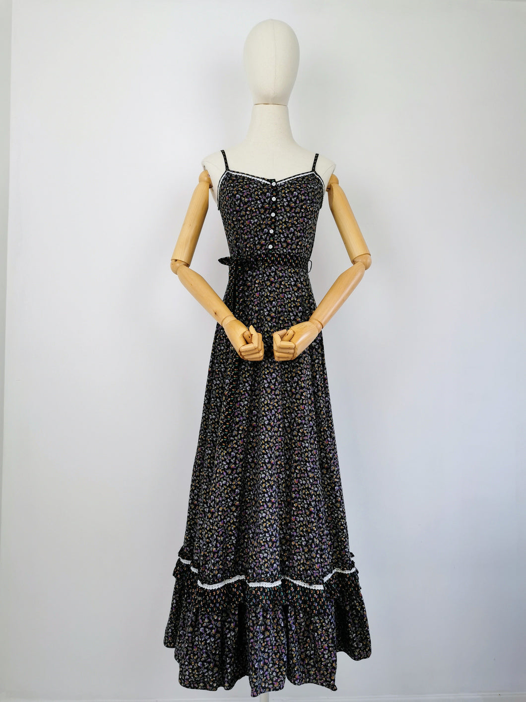 Vintage 70s Betty Barclay prairie dress