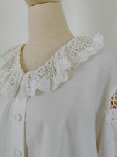 Load image into Gallery viewer, Vintage crochet puff sleeve blouse
