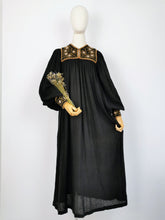 Load image into Gallery viewer, Vintage 70s Indian cotton gauze dress
