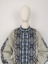 Load image into Gallery viewer, Vintage Nordic cardigan / jacket
