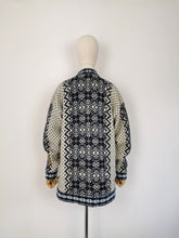 Load image into Gallery viewer, Vintage Nordic cardigan / jacket

