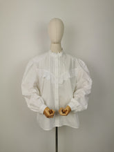 Load image into Gallery viewer, Vintage puff sleeve blouse
