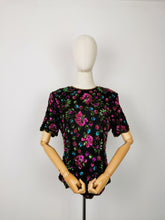 Load image into Gallery viewer, Vintage rainbow sequins blouse
