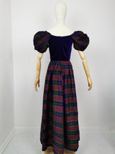 Load image into Gallery viewer, Vintage Marion Donaldson dress
