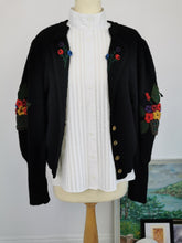 Load image into Gallery viewer, Vintage Austrian puff sleeves cardigan

